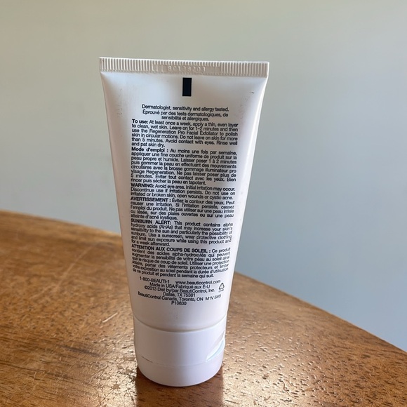 NEW Beauticontrol ReGeneration Brighten Microderm Apeel 2.5 Fl Oz - Picture 2 of 3